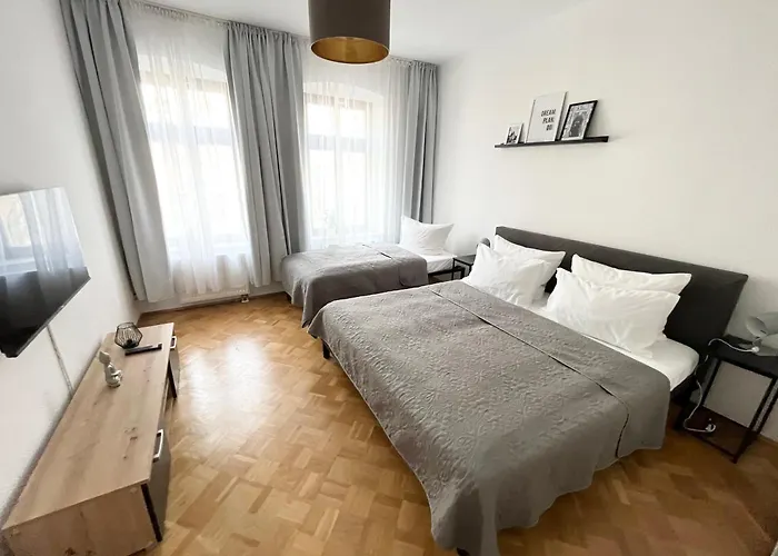 Moderne 3Zimmer Wohnung Mit Netflix Und Balkon