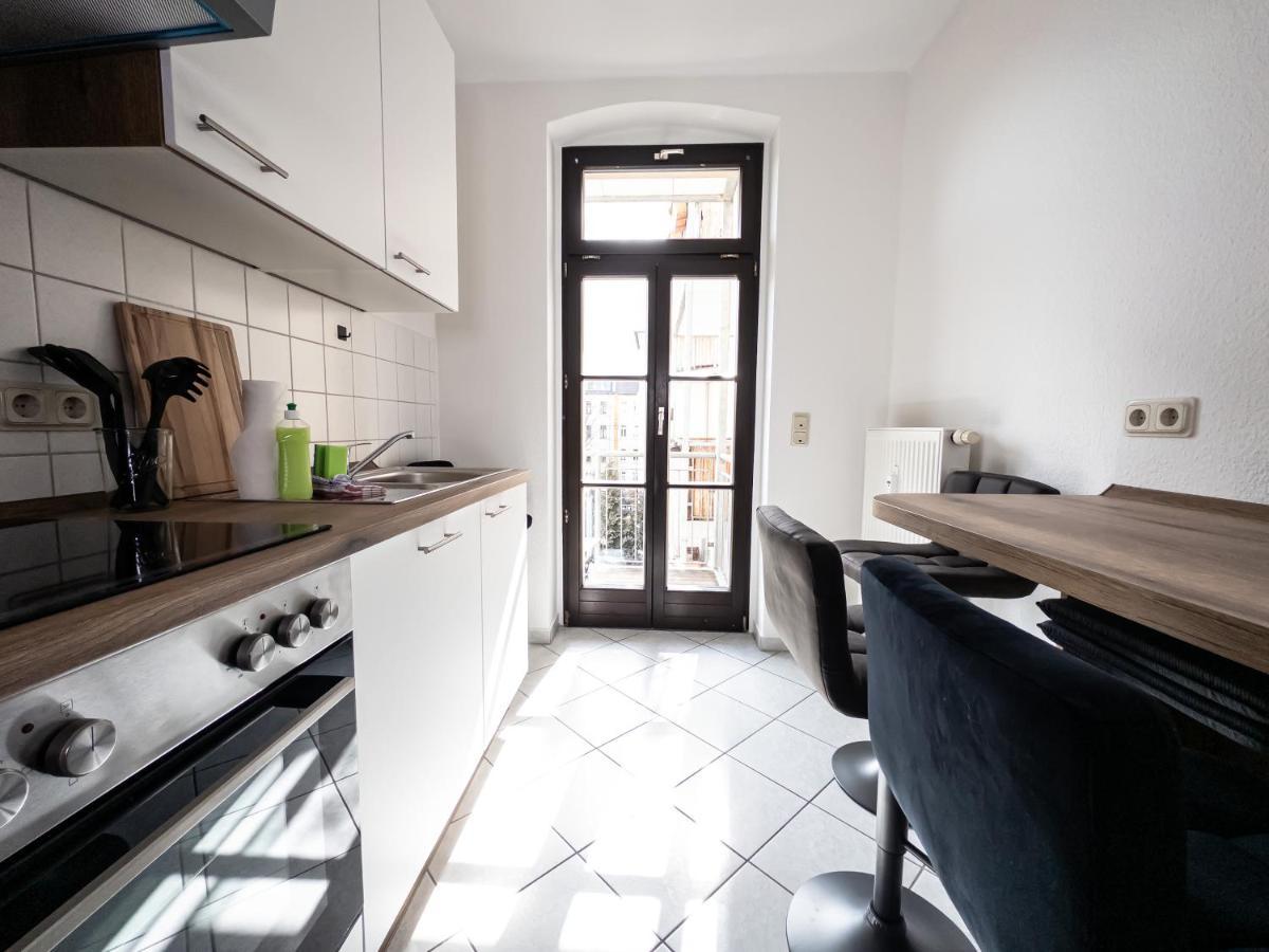 Apartament Moderne 3zimmer Mit Netflix Und Balkon *